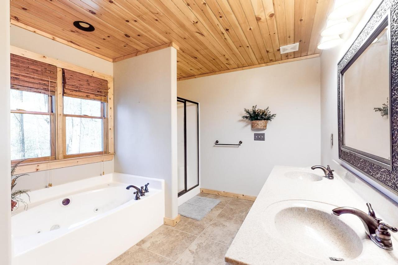 Bearfoot Lodge Ellijay Exterior foto